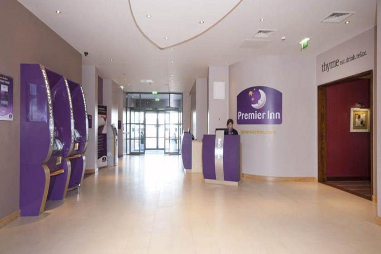 Premier Inn Edinburgh Park ภายนอก รูปภาพ