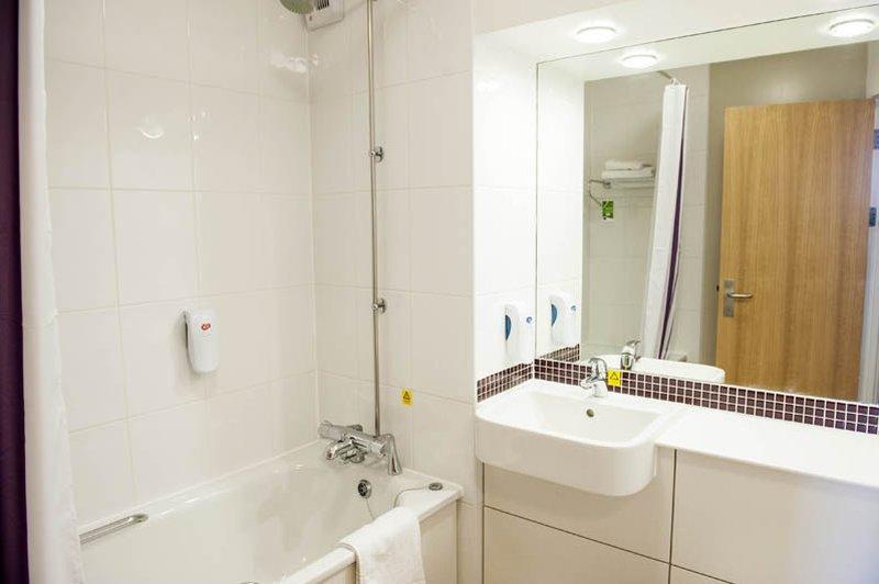 Premier Inn Edinburgh Park ภายนอก รูปภาพ